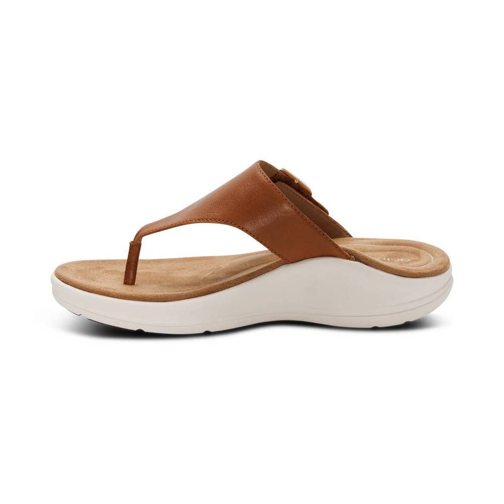 NEW AETREX women's donna thong sandal in cognac